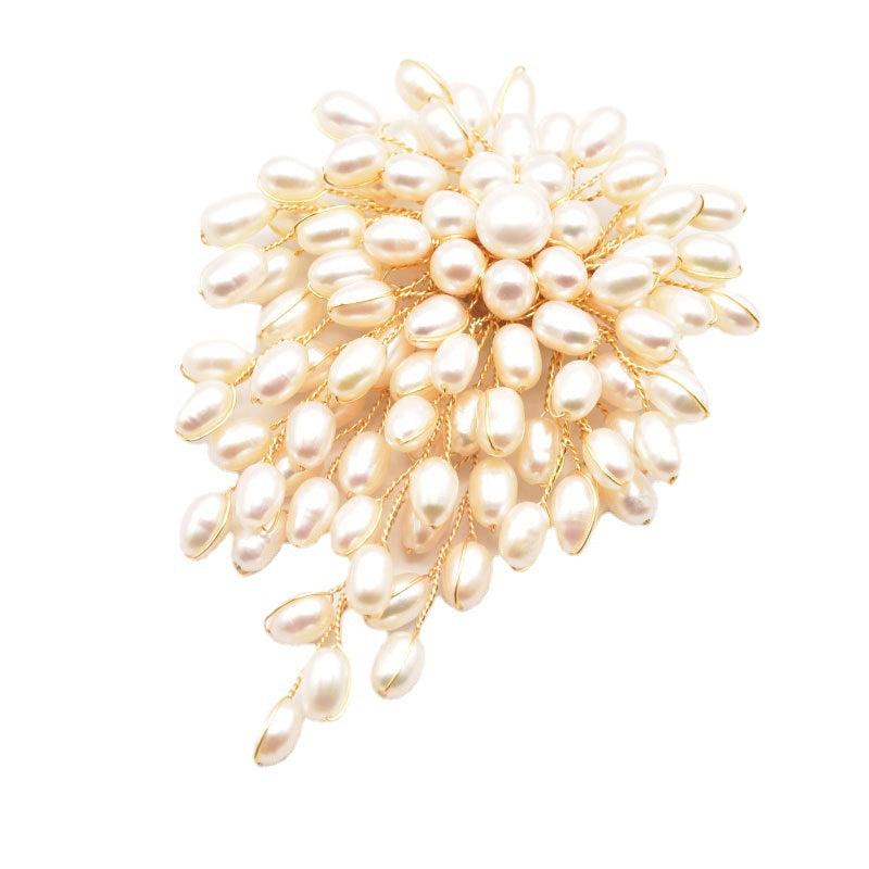 Natural Pearl Brooch Female European And American Retro Pure Hand-woven Pearl Brooch