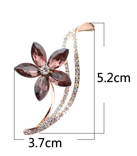 Five-leaf flower crystal brooch