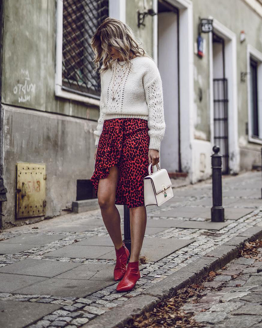 Mid-length red leopard chiffon skirt