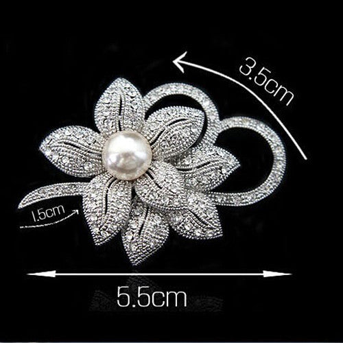 Fashion Crystal Pearl Bow Ladies Brooch Apparel