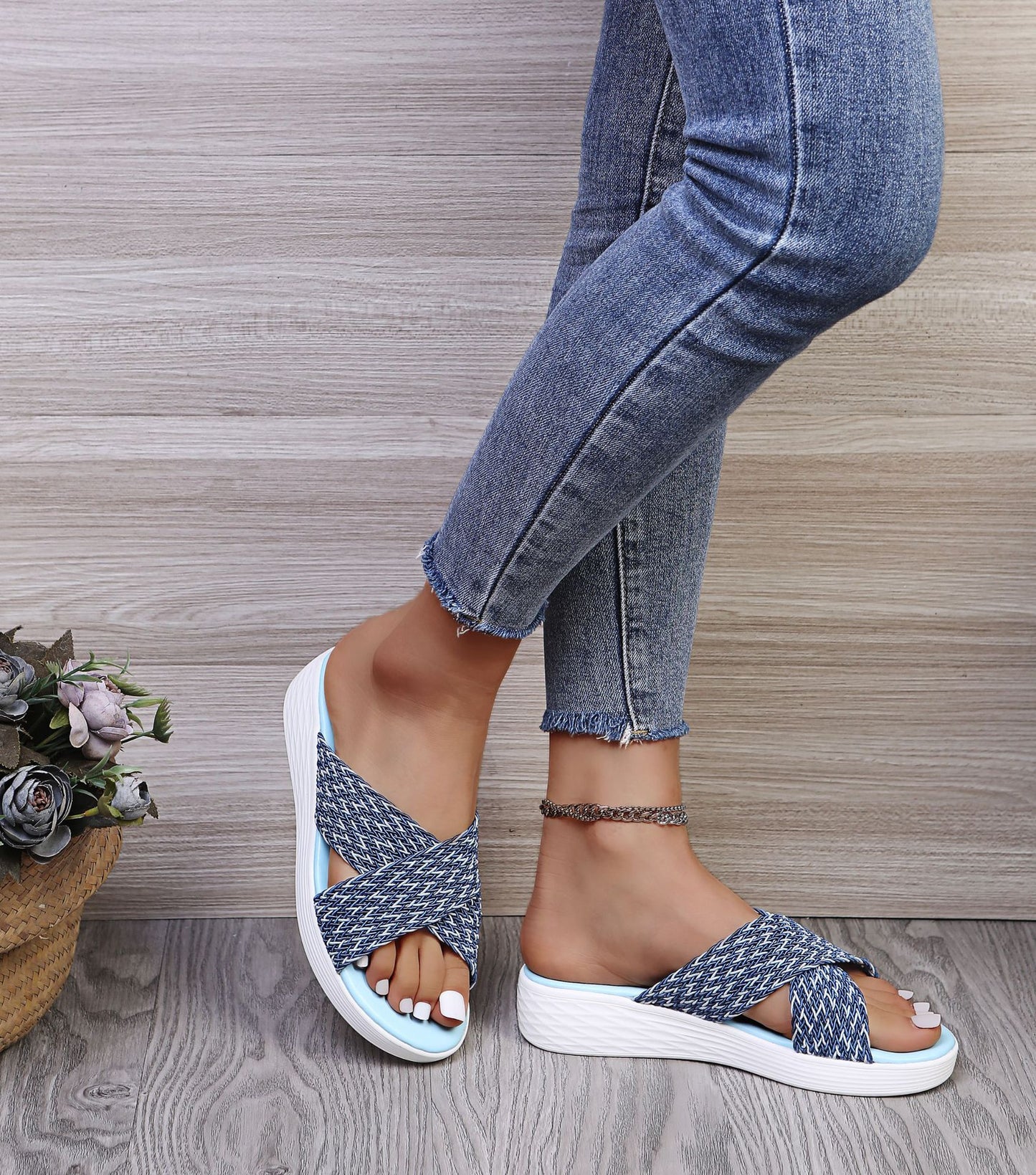 Women's Round Head Platform Sandals And Slippers